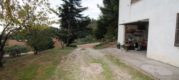 5 bedrooms Apartment in Potenza Picena, Italy No. 351508 4