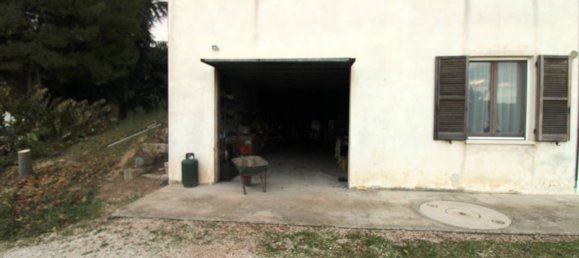 5 bedrooms Apartment in Potenza Picena, Italy No. 351508 5