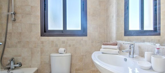 3 bedrooms Villa in Polis, Cyprus No. 6045 19