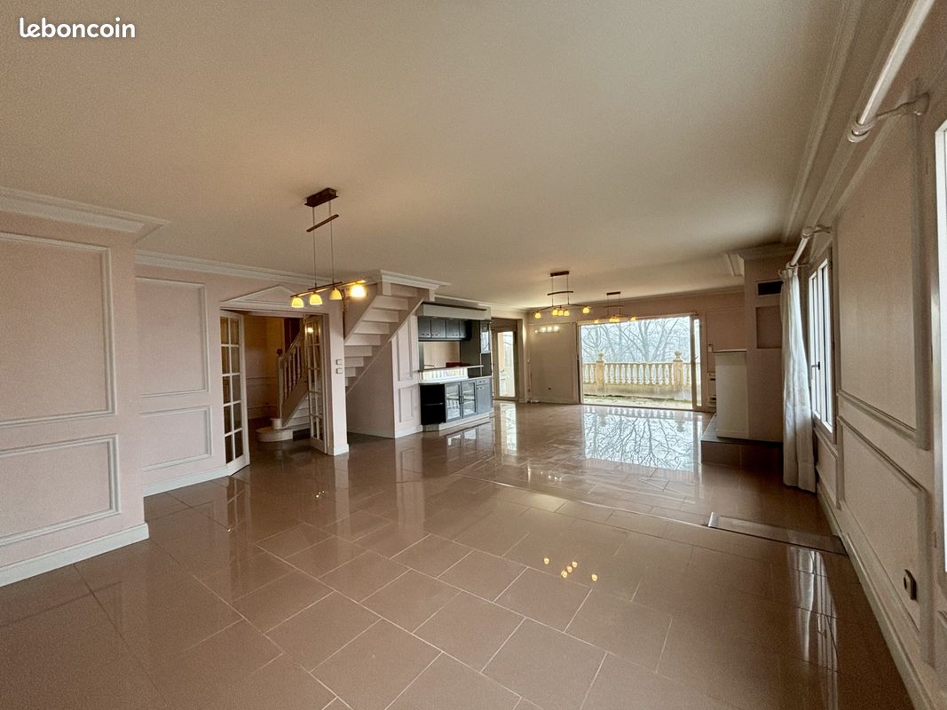 5 Schlafzimmer Doppelhaus in Mont-de-Marsan, France, Nr. 105389