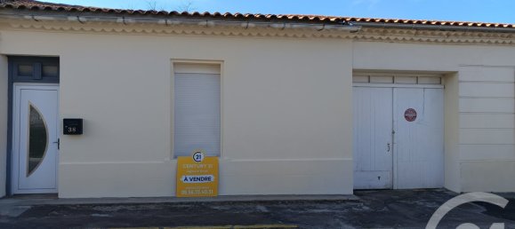 2 bedrooms House in Lesparre-Medoc, France No. 95761 3