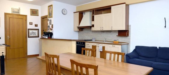 4 Schlafzimmer Haus in Pomezia, Italy, Nr. 267864 5