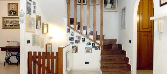 4 Schlafzimmer Haus in Pomezia, Italy, Nr. 267864 4