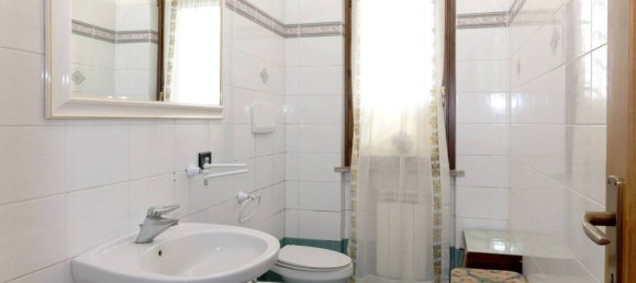 4 Schlafzimmer Haus in Pomezia, Italy, Nr. 267864 17