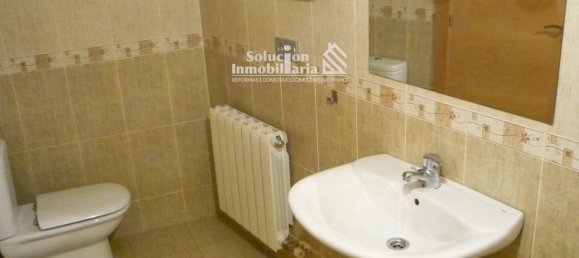 Apartamento de 3 dormitorios en Villares de la Reina, Spain No. 19774 10