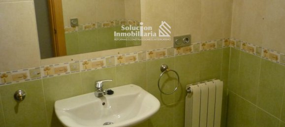 Apartamento de 3 dormitorios en Villares de la Reina, Spain No. 19774 12