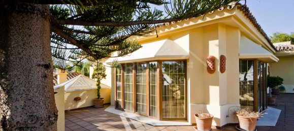 4 bedrooms Villa in Marbella, Spain No. 112438 11