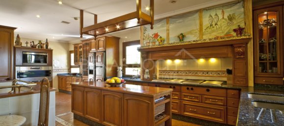 4 bedrooms Villa in Marbella, Spain No. 112438 14