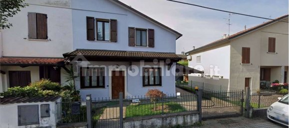 2 bedrooms Villa in Brescia, Italy No. 355741 4