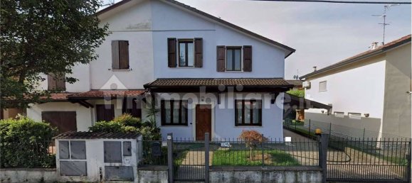 2 bedrooms Villa in Brescia, Italy No. 355741 3