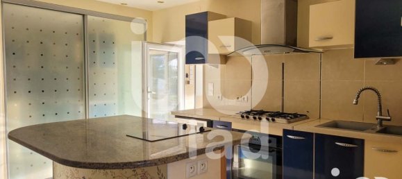 5 Schlafzimmer Schlösser in Desertines, France, Nr. 274957 9