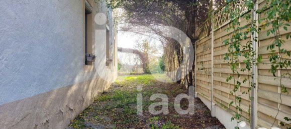 5 Schlafzimmer Schlösser in Desertines, France, Nr. 274957 2