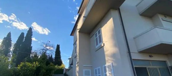 Apartamento de 5 habitaciónes en Vinci, Italy No. 146446 11