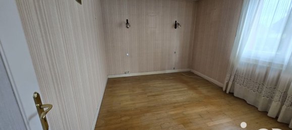 4 rooms House in Velles, France No. 216609 12