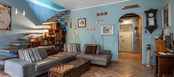 2 bedrooms Apartment in Milan, Italy No. 319927 2