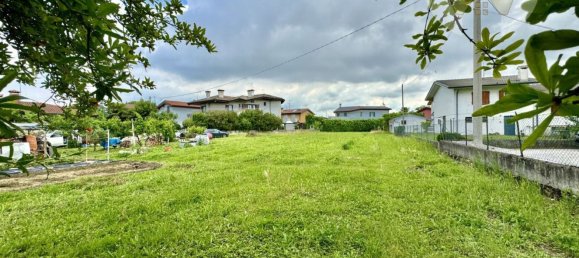 1000m² Land in Udine, Italy No. 184015 18
