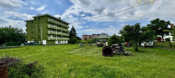 1000m² Land in Udine, Italy No. 184015 9