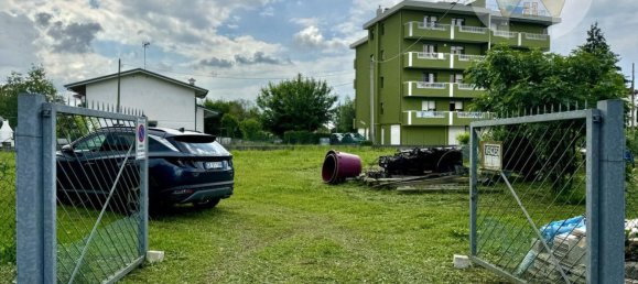 1000m² Land in Udine, Italy No. 184015 24