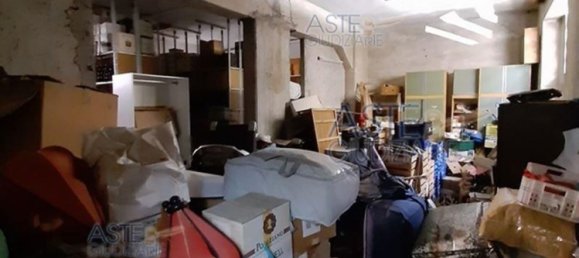 Квартира с 8 комнатами в Фонди, Италия № 181069 4