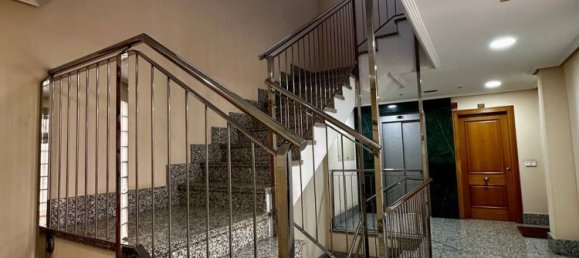 Apartamento de 3 dormitorios en Torrevieja, Spain No. 143210 4