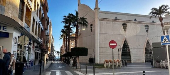 Apartamento de 3 dormitorios en Torrevieja, Spain No. 143210 34