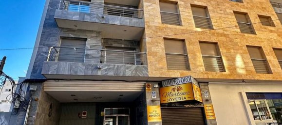 Apartamento de 3 dormitorios en Torrevieja, Spain No. 143210 23