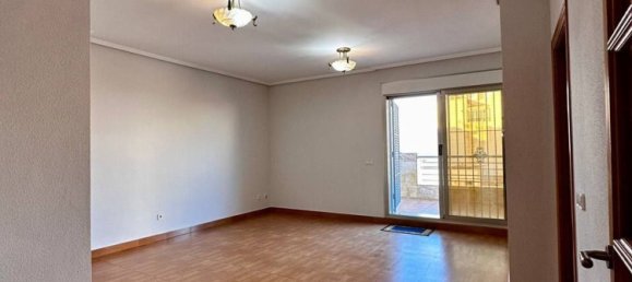 Apartamento de 3 dormitorios en Torrevieja, Spain No. 143210 16