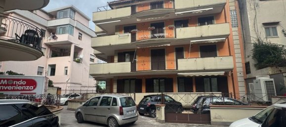 2 rooms Apartment in Pagani, Italy No. 117942 3
