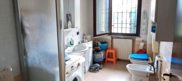 Apartamento de 2 divisões em Suzzara, Italy N.º 98183 18