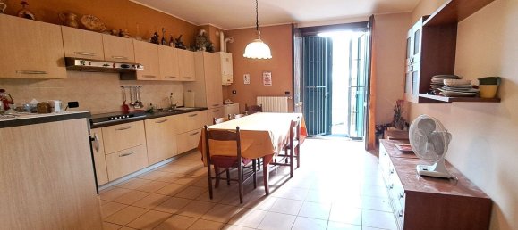 Apartamento de 2 divisões em Suzzara, Italy N.º 98183 3