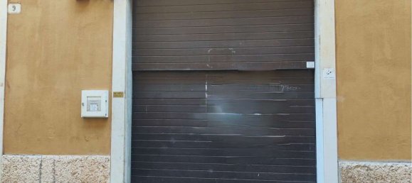 12m² Garage in Verona, Italy No. 161625 3