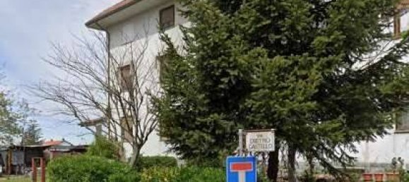 5 rooms Apartment in Fresonara, Italy No. 200074 8