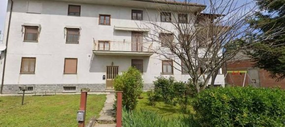 5 rooms Apartment in Fresonara, Italy No. 200074 7