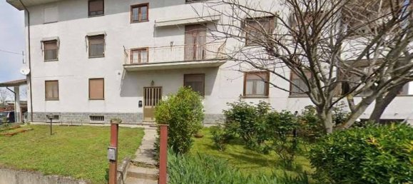 5 rooms Apartment in Fresonara, Italy No. 200074 4