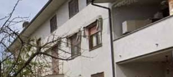 5 rooms Apartment in Fresonara, Italy No. 200074 19