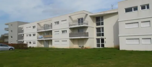 Apartamento de 3 habitaciónes en Lannion, France No. 191970 3