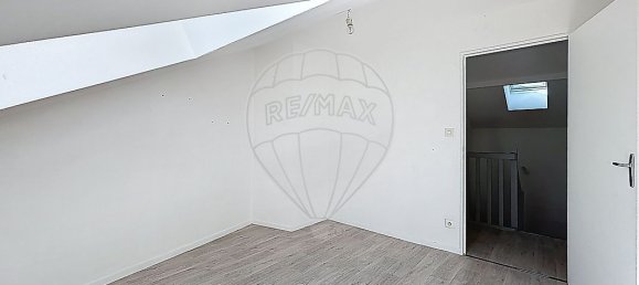 3 Schlafzimmer Doppelhaus in Sochaux, France, Nr. 363242 8