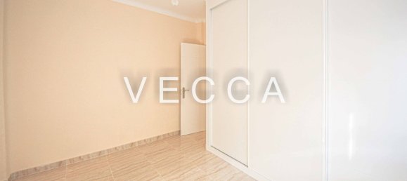 3 bedrooms Apartment in Madrid, Spain No. 187203 9