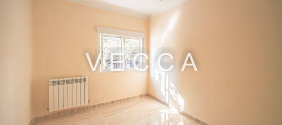 3 bedrooms Apartment in Madrid, Spain No. 187203 11