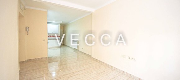 3 bedrooms Apartment in Madrid, Spain No. 187203 3