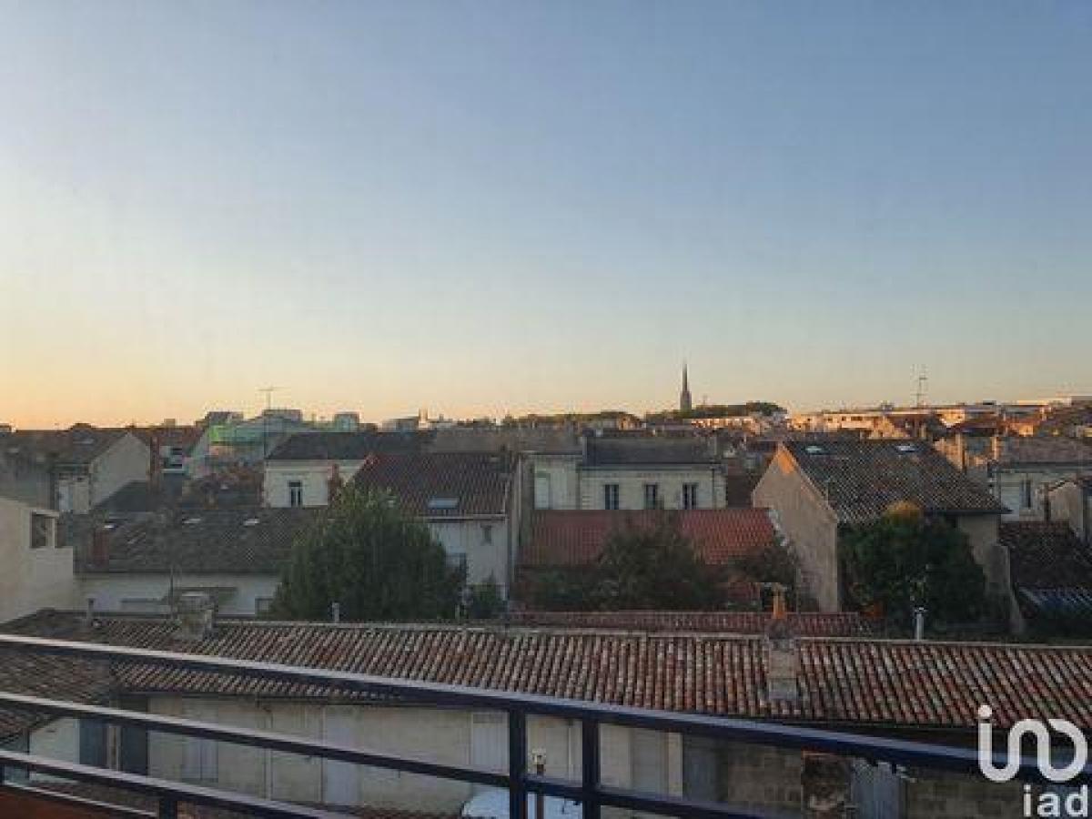 Studio in the Condo in Bordeaux, France No. 13913