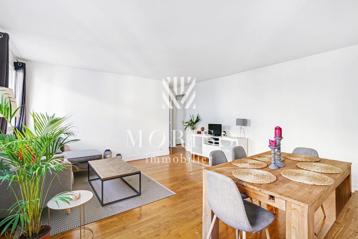 Квартира с 2 спальнями в Монтрёй, Франция № 185708