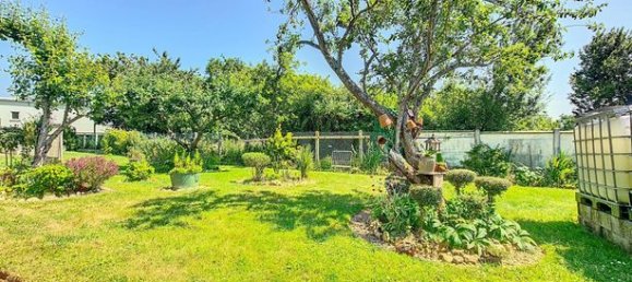 2 bedrooms House in Sainte-Genevieve, France No. 307675 10