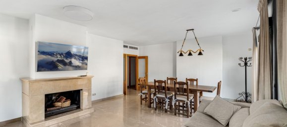 3 bedrooms Penthouse in Marbella, Spain No. 147671 10