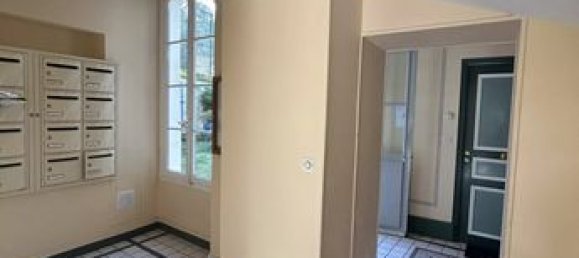 Estudio en Fontainebleau, France No. 283499 3