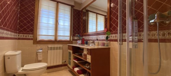 Дом с 6 спальнями в Алава, Испания № 138399 19