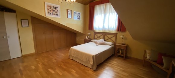 Дом с 6 спальнями в Алава, Испания № 138399 25