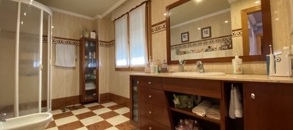 Дом с 6 спальнями в Алава, Испания № 138399 35