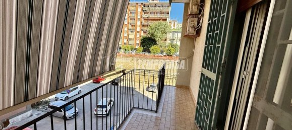 4 rooms Apartment in Naples, Italy No. 286730 5