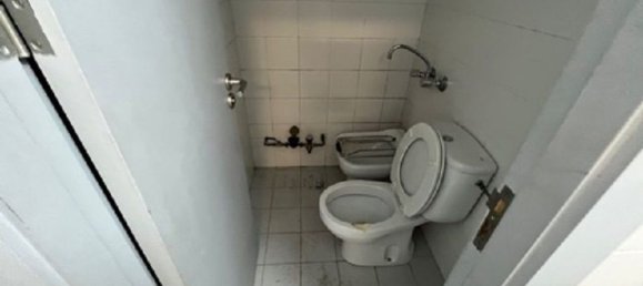 136m² Commercial property in Mostoles, Spain No. 84266 13